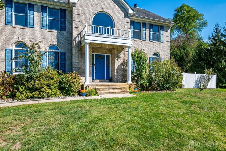 Property Photo:  29 N Disbrow Hill Road N  NJ 08831 