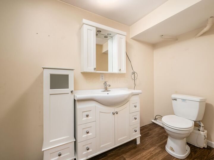 Property Photo: 228 Jones SW Avenue OH 43062