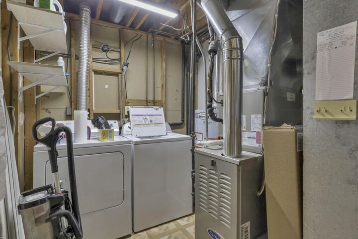 Property Photo: 1017 Newfields Lane OH 43081