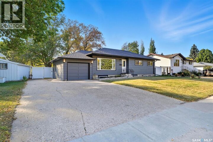 Property Photo:  1710 Preston Avenue S  SK S7H 2V8 