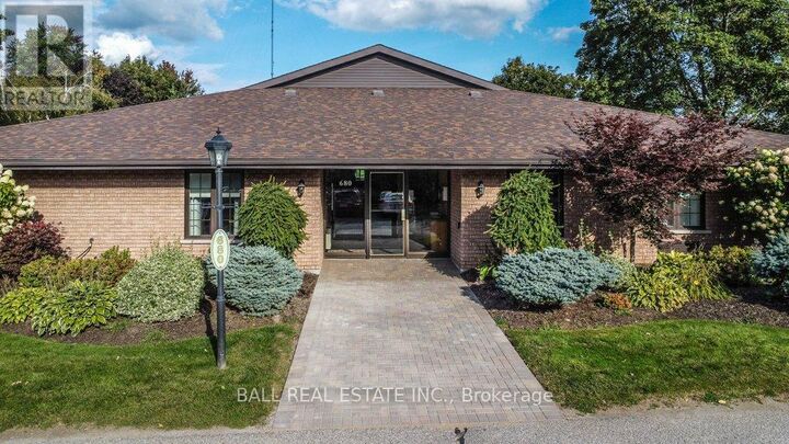 Property Photo:  680 Whitaker Street 10  ON K9H 7J9 