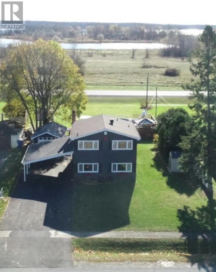 Photo de la propriété: 38 St Lawrence Street ON K0C 1M0