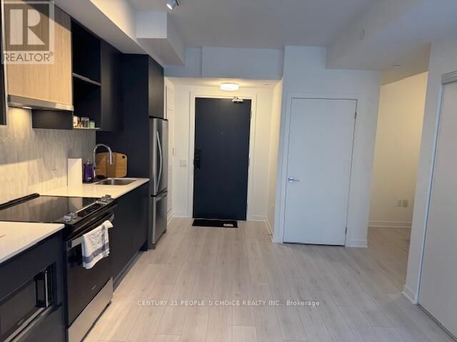 Property Photo: 395 Dundas Street West 425 ON L6M 5R8