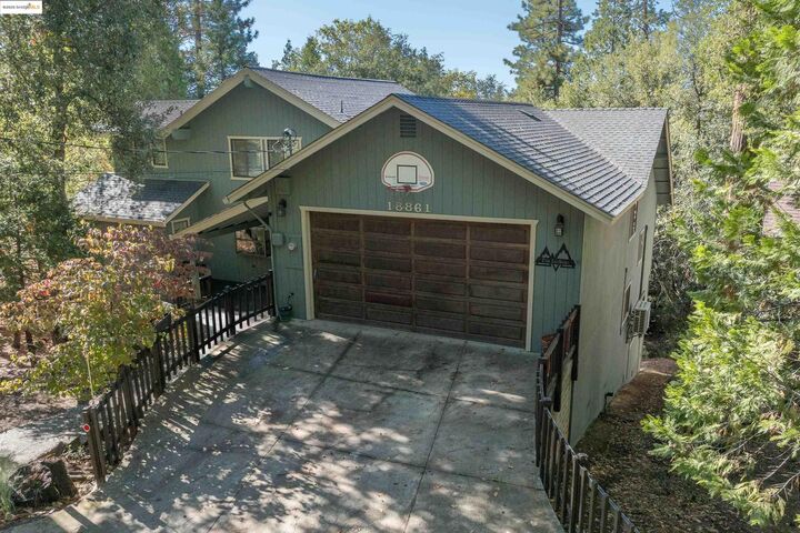 18861 Lookout Dr  Twain Harte CA 95383 photo