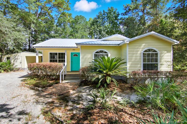 Property Photo:  237 Dover Lane  FL 32439 