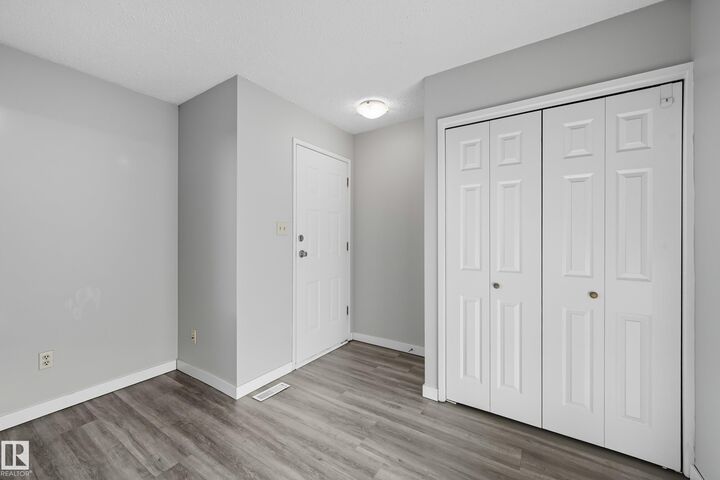 Property Photo:  12707 12709 122 Street NW  AB T5E 0L3 