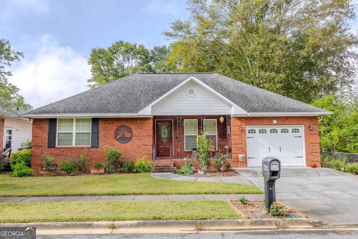 Property Photo: 1 Fir Street NE GA 30161