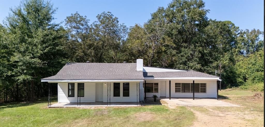 Property Photo:  6715 Springhill Road  LA 71405 