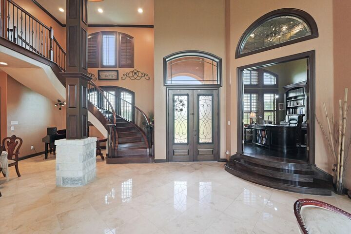 1909 E Archer Road  Baytown TX 77521 photo