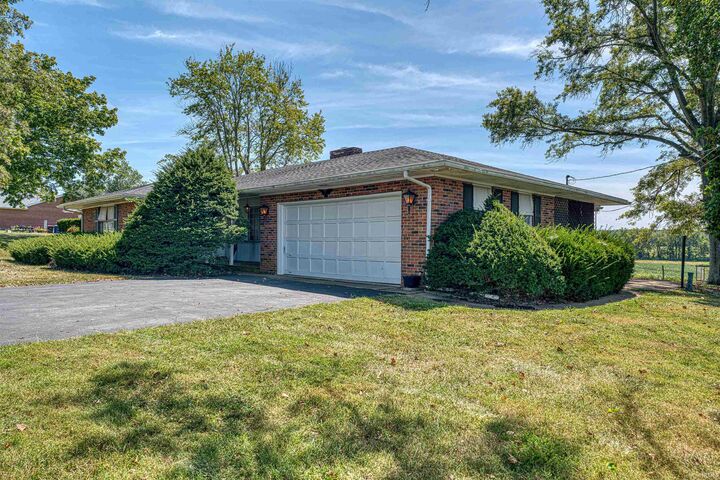 Property Photo:  1877 Maple Grove Road  IN 47601 