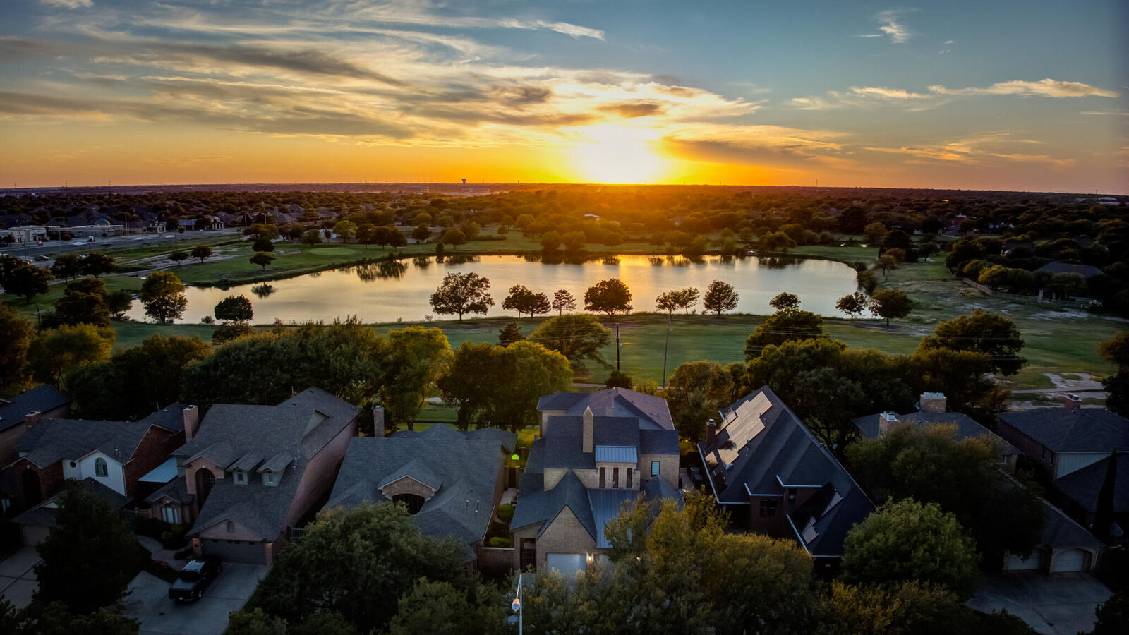Property Photo:  9600 Quaker Avenue Unit 7  TX 79424 