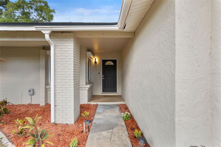 Property Photo:  563 Northport Drive  FL 32750