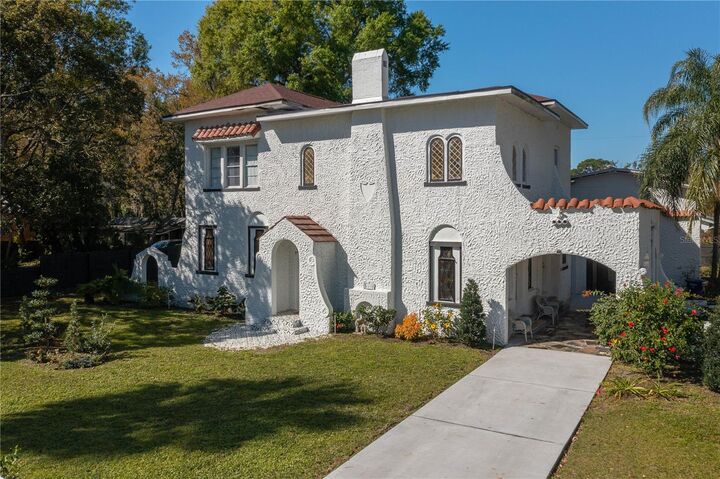 Property Photo: 409 21st Street SW FL 33880