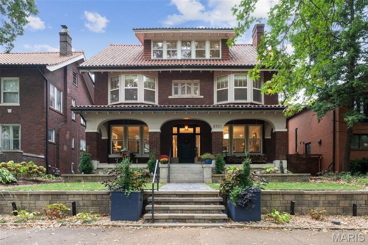 6921 Waterman Avenue  University City MO 63130 photo