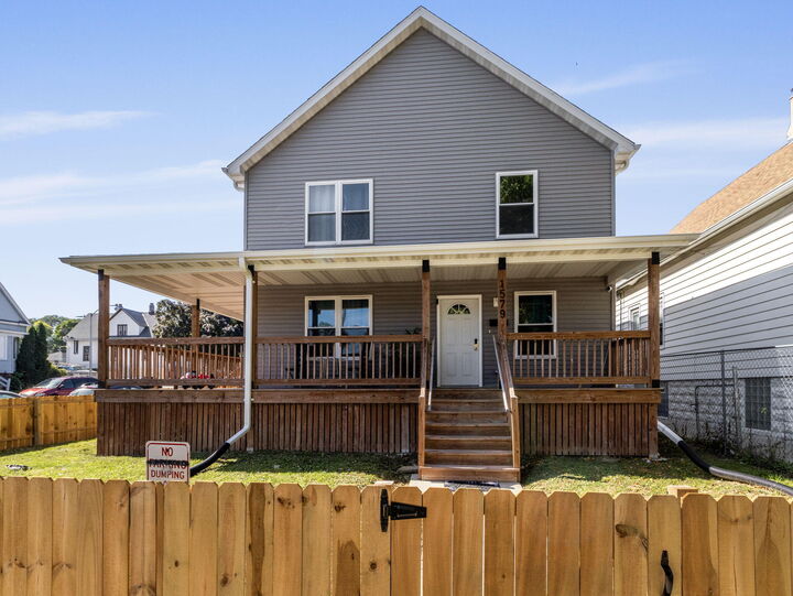 Property Photo: 1579 S 21st St WI 53204