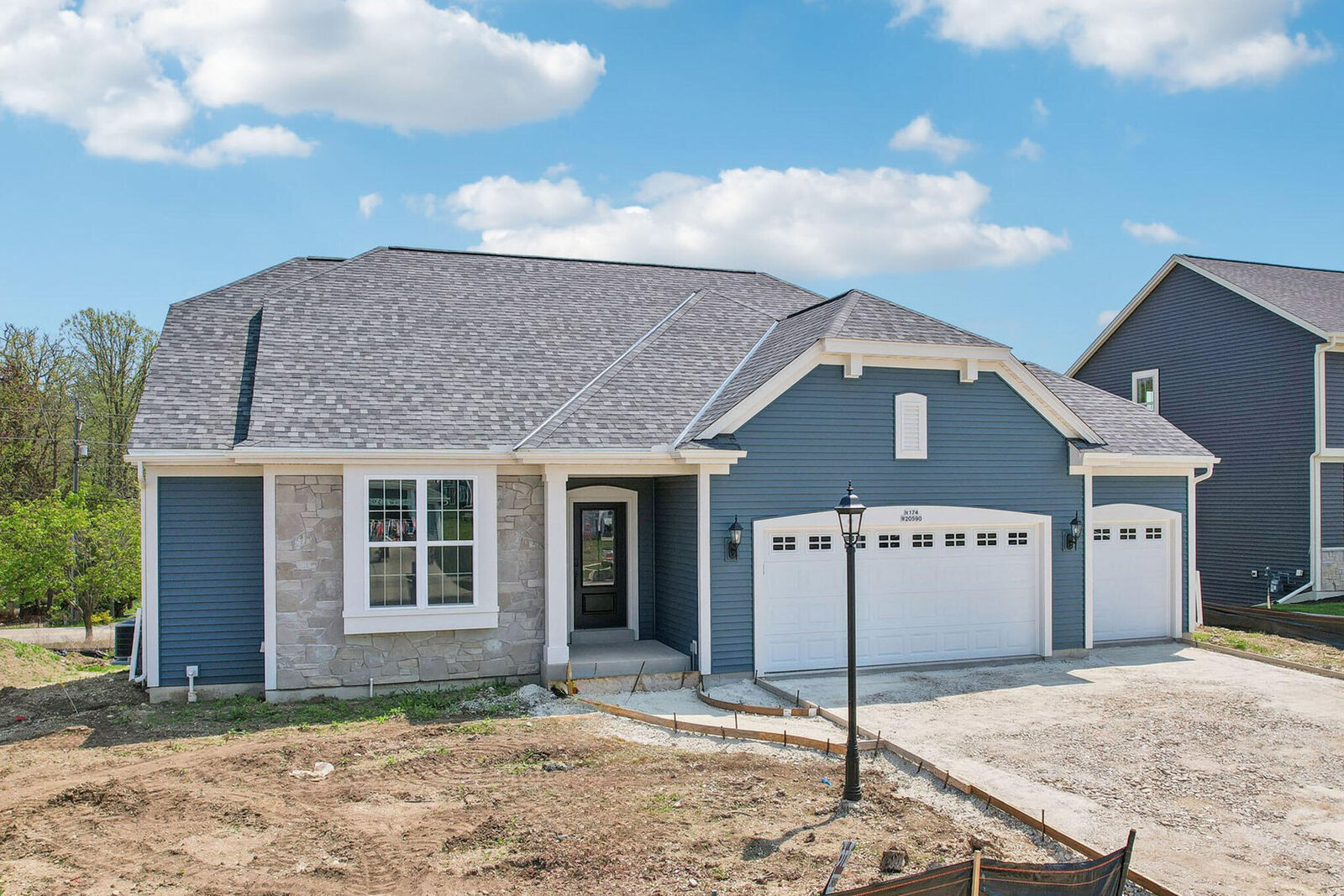Property Photo:  N174w20590 Laurel Springs Cir  WI 53037 