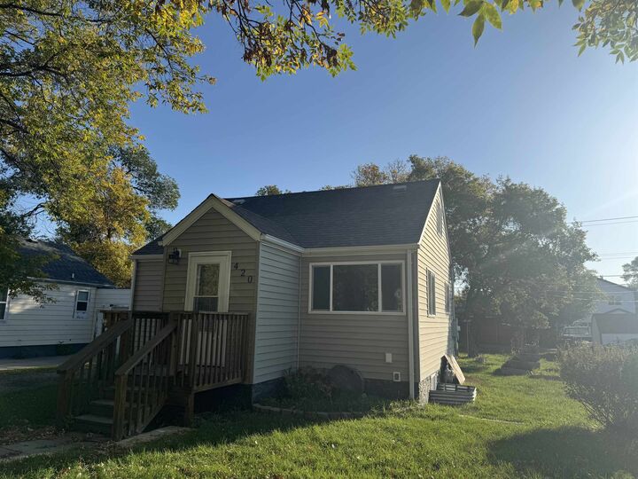 420 18th St  Minot ND 58703 photo
