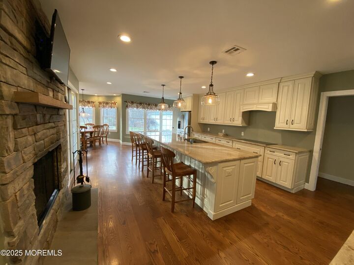Property Photo:  10 Arneytown Hornerstown Road  NJ 08514 