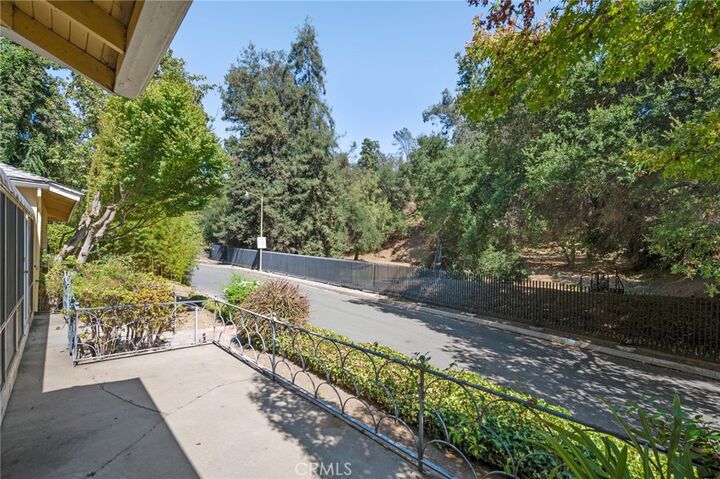 Property Photo:  1601 Stone Canyon Road  CA 90077 
