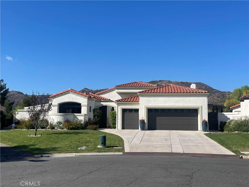 Property Photo:  22901 Saint Annes Ct  CA 92562 
