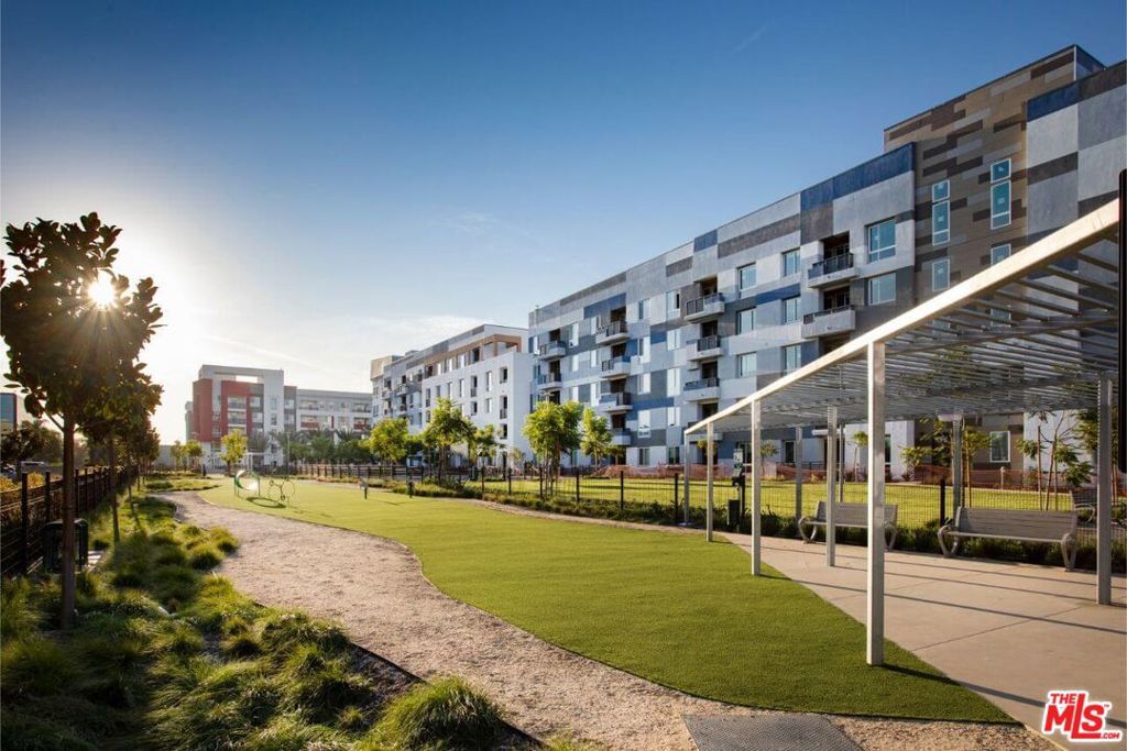 Property Photo:  1910 S Union Street 1080  CA 92805 