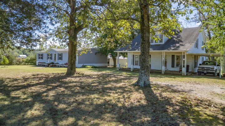 Property Photo: 205 Dooley Rd TN 38456