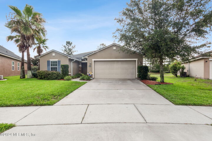 Property Photo:  4619 Pine Lake Drive  FL 32068