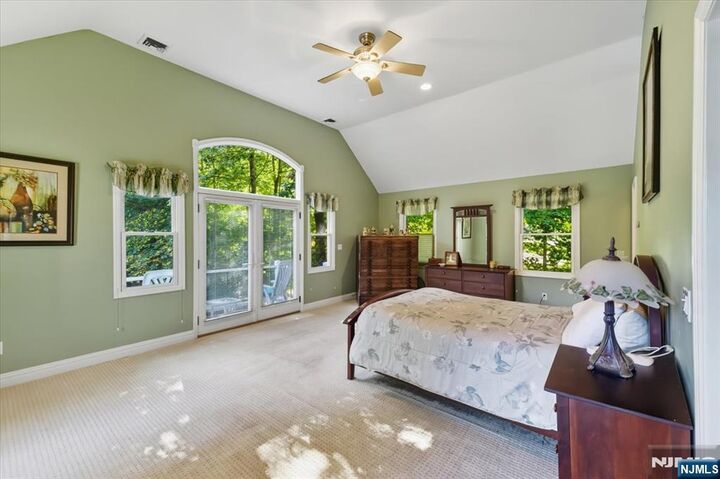 Property Photo:  528 Wyckoff Avenue  NJ 07446 