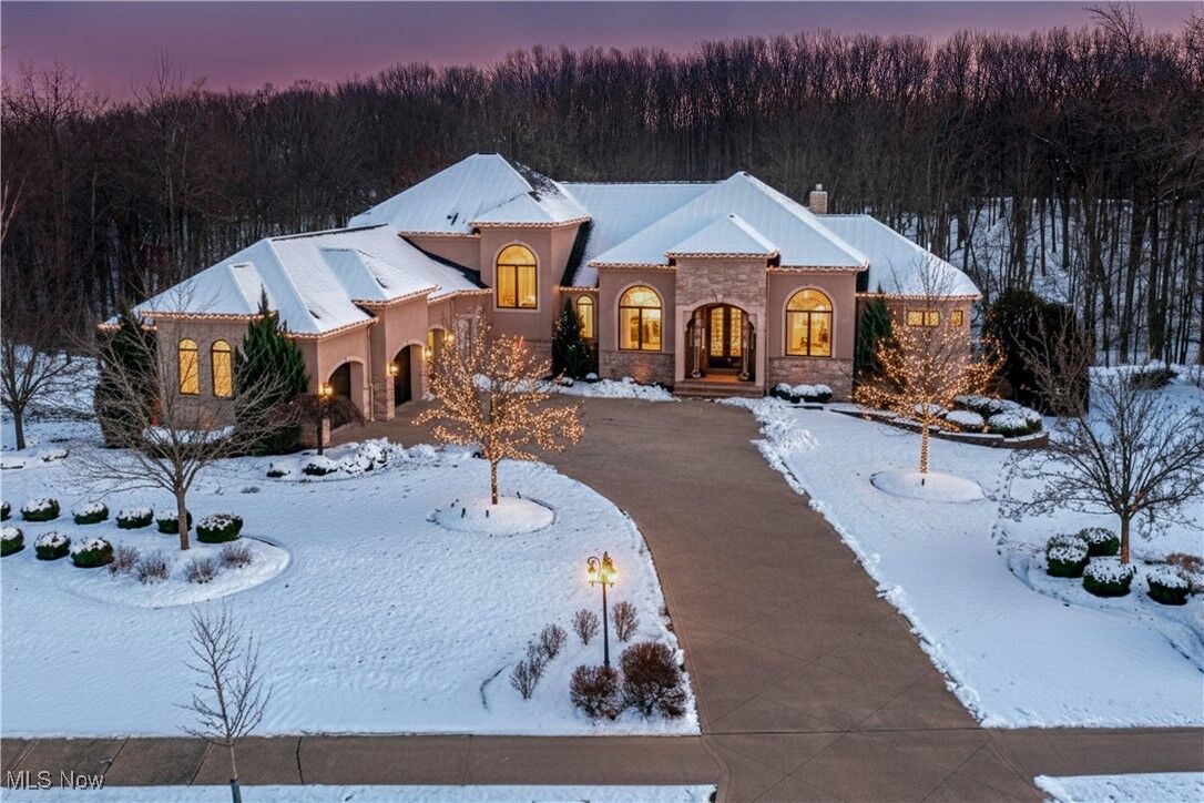 Property Photo:  6752 Rivercrest Drive  OH 44141 