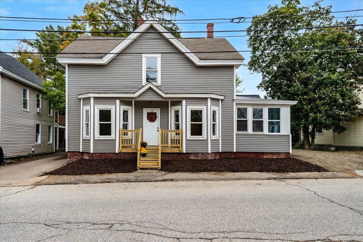 Property Photo:  75 School Street  NH 03235 