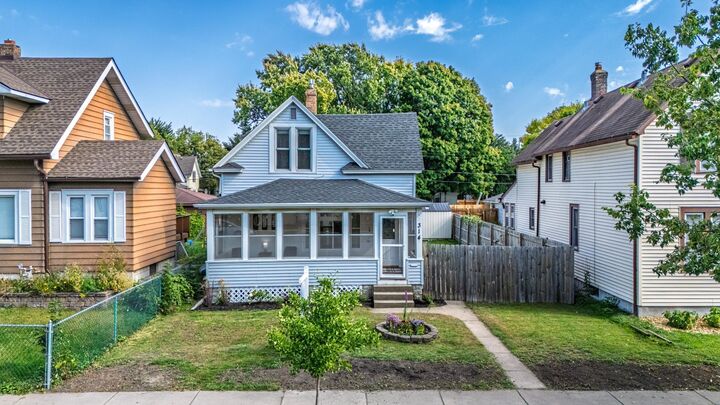 Property Photo: 314 Osceola Avenue S MN 55102
