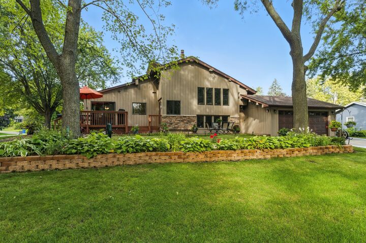 8100 Wynnwood Road  Golden Valley MN 55427 photo