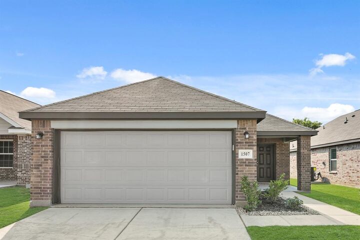 Photo de la propriété:  1507 Romans Road  TX 75119 