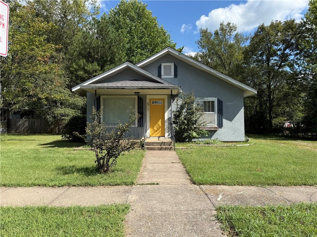 Property Photo: 517 N Wright Street AR 72761