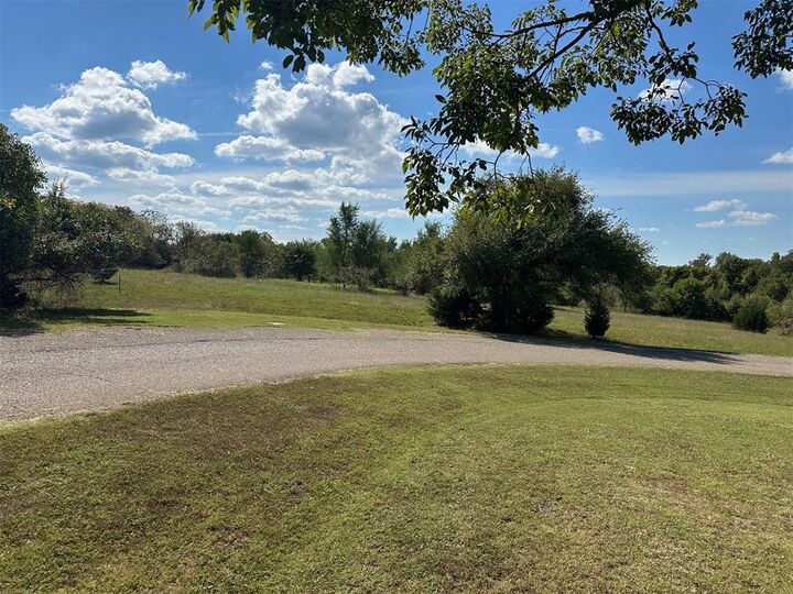 Photo de la propriété:  101 E Lisa Lane  OK 73044
