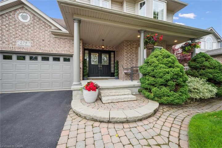 Property Photo:  279 Farley Drive  ON N1L 1N6