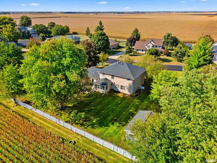 Property Photo: 222 W Southgate Drive IL 61529