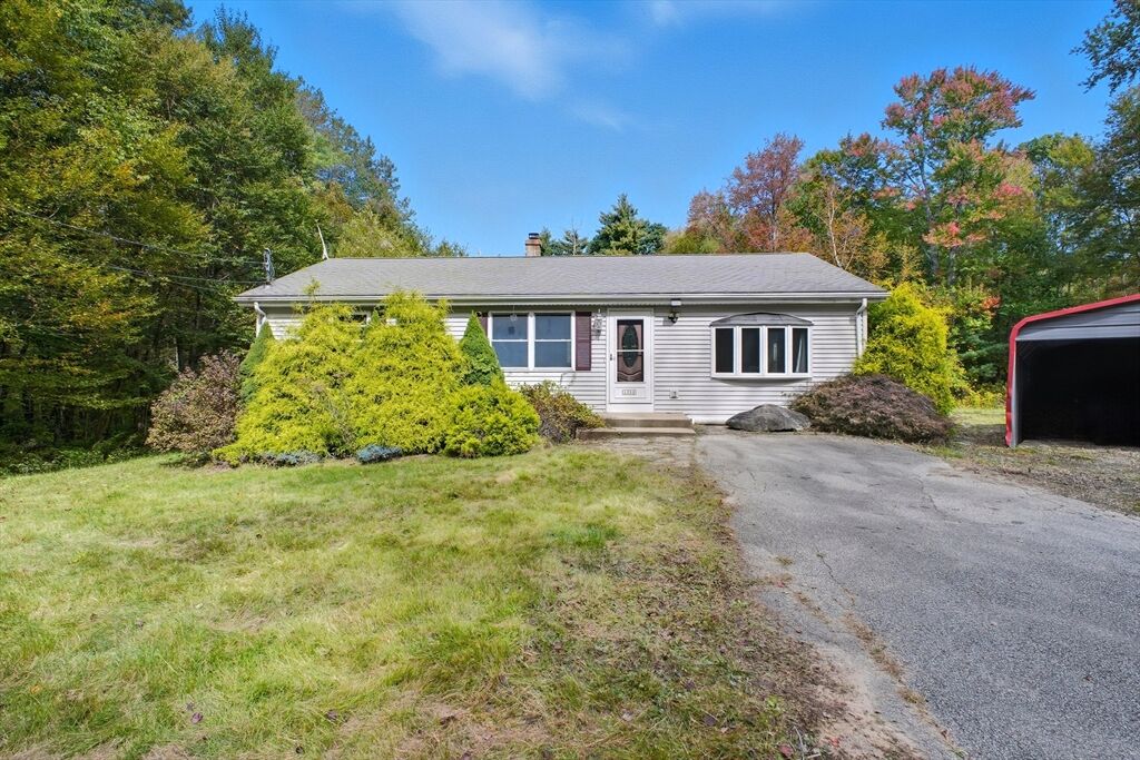 Property Photo:  1154 Dunhamtown Brimfield Rd  MA 01010 