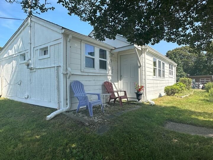 Property Photo:  100 Great Neck Rd N 1003  MA 02649 