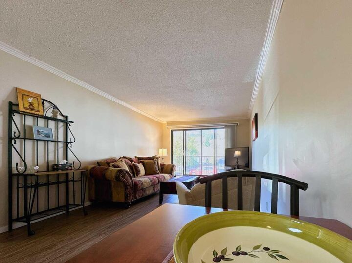 Property Photo:  13102 22 Avenue 202  AB T0K 0E0 