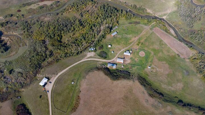 Photo de la propriété:  115041 Sharples Bottom Rd  AB T0L 0T0 