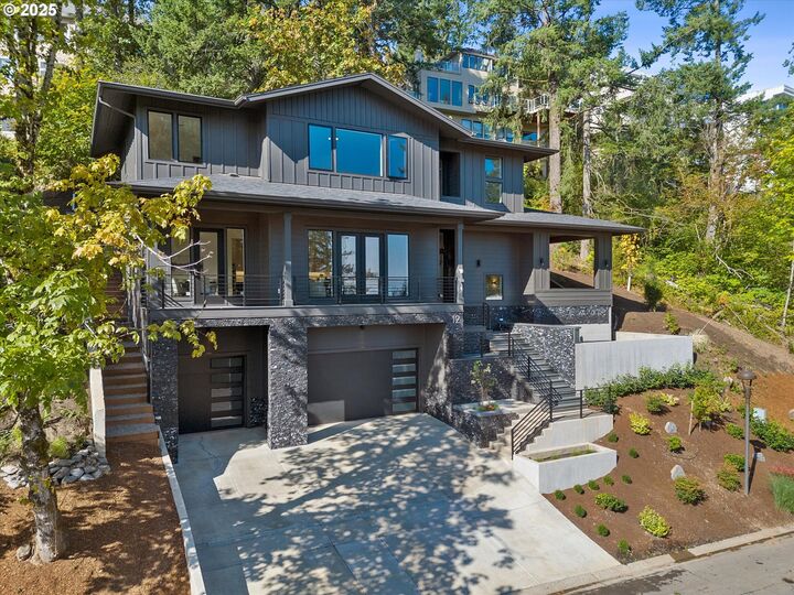 Property Photo:  12 Hidalgo St  OR 97035 