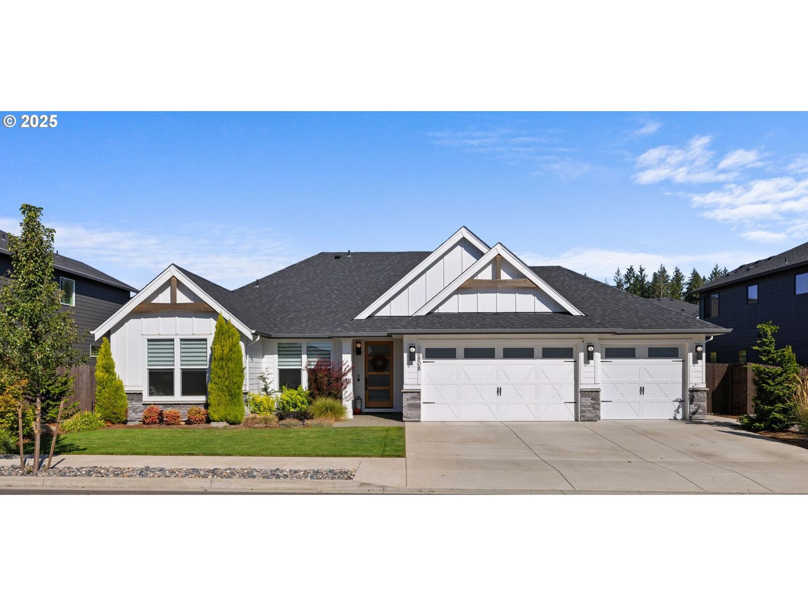 Property Photo: 16808 NE 80th St WA 98682