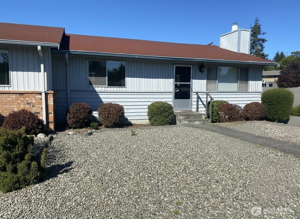 Property Photo:  6000  Sands Way  WA 98221 