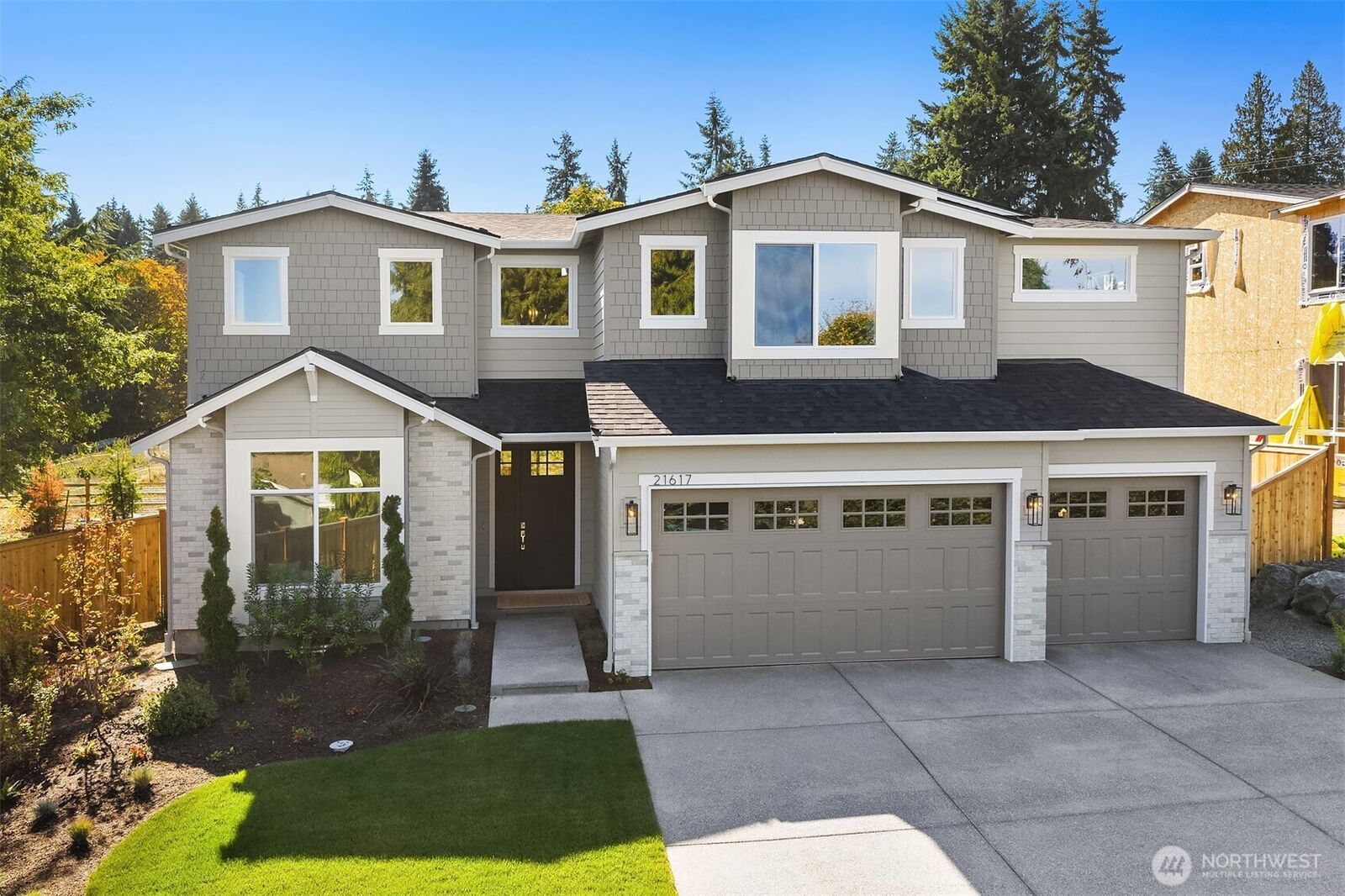 Property Photo:  21617  Poplar Way  WA 98036 