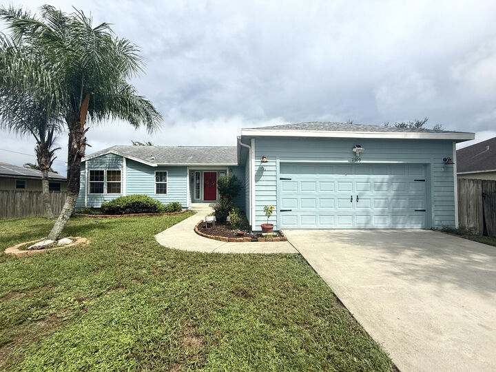 2509 SW Cooper Lane  Port Saint Lucie FL 34984 photo