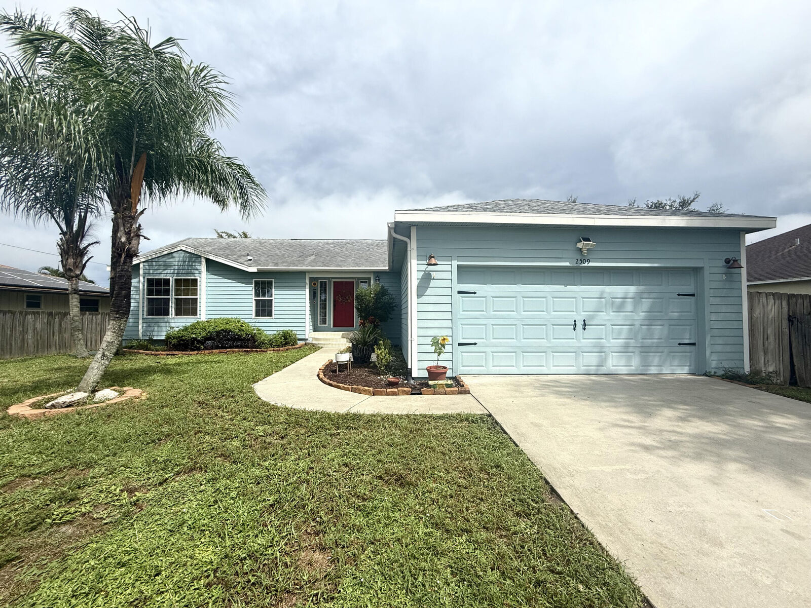 Property Photo:  2509 SW Cooper Lane  FL 34984
