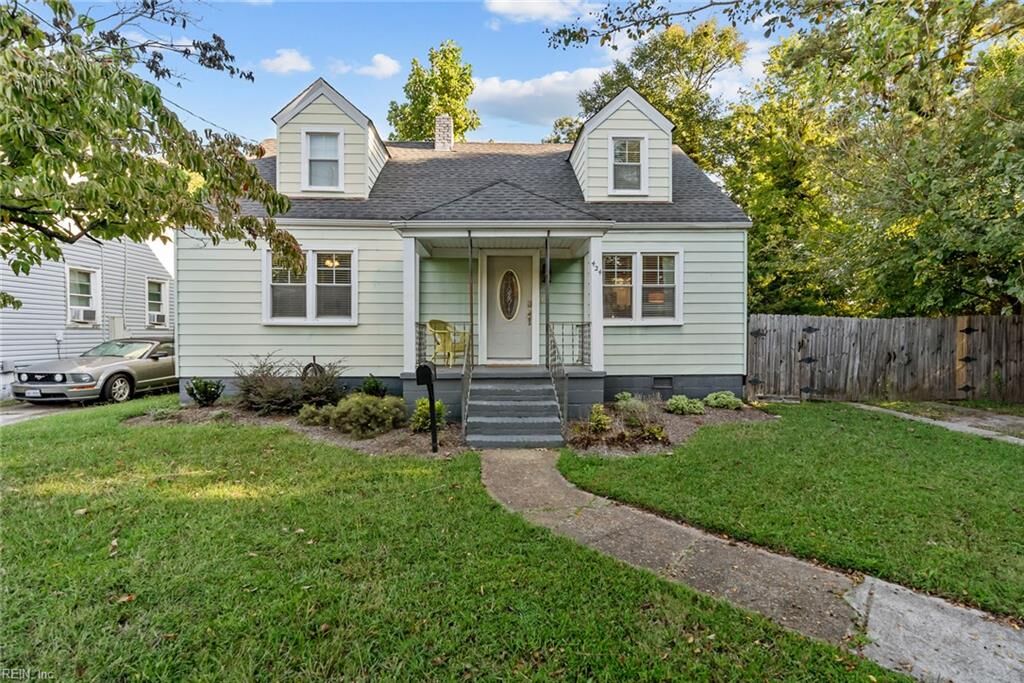 Property Photo:  424 E Ocean Ave  VA 23503 