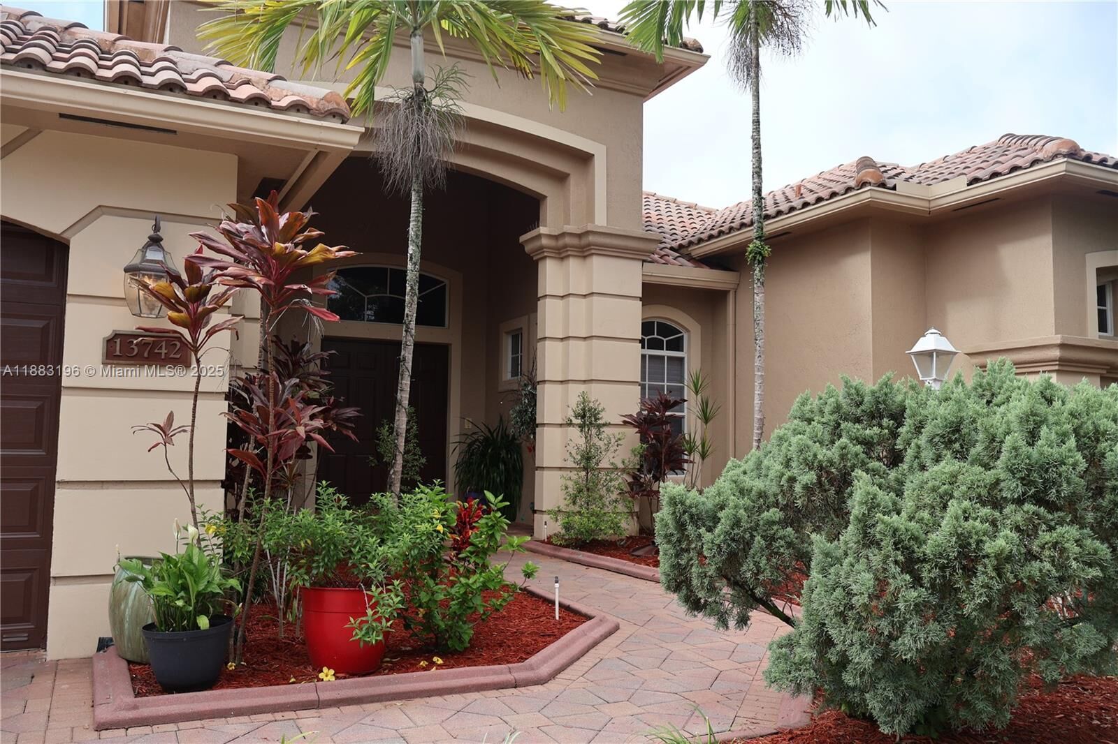 Property Photo: 13742 NW 11th Ct FL 33028
