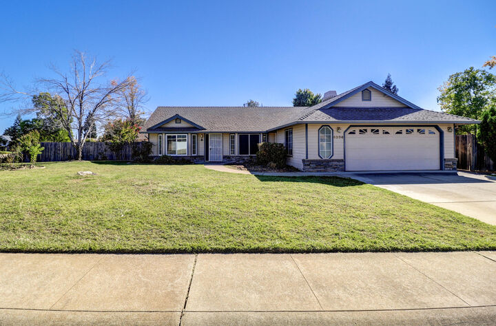 4334 Mountain Glen Court  Redding CA 96001 photo